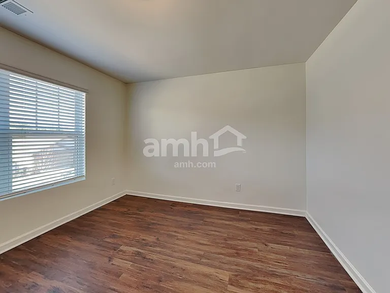 76 Springer Pkwy — Photo 12