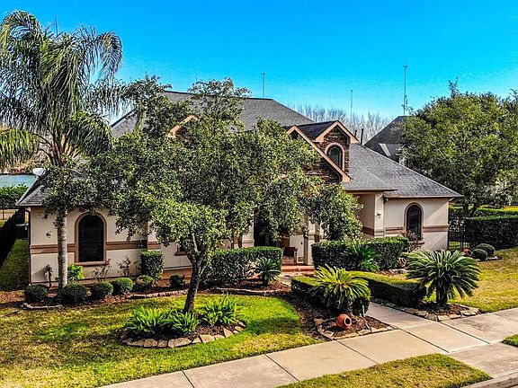3rd image of 2819 Peninsulas Dr