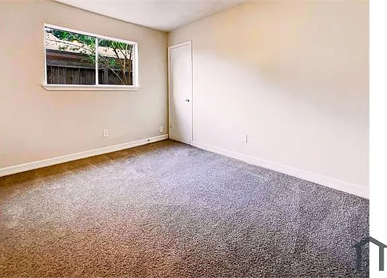 7422 Breccia Dr — Photo 11