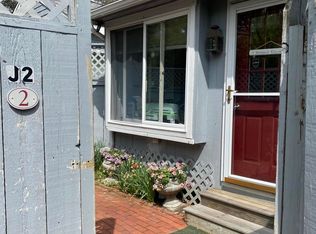 3040 Falmouth Rd APT J2, Osterville, MA 02655