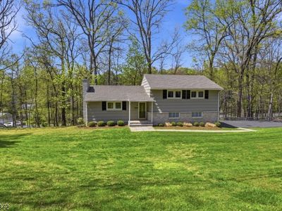 100 Old Fort Rd, Bernardsville, NJ, 07924