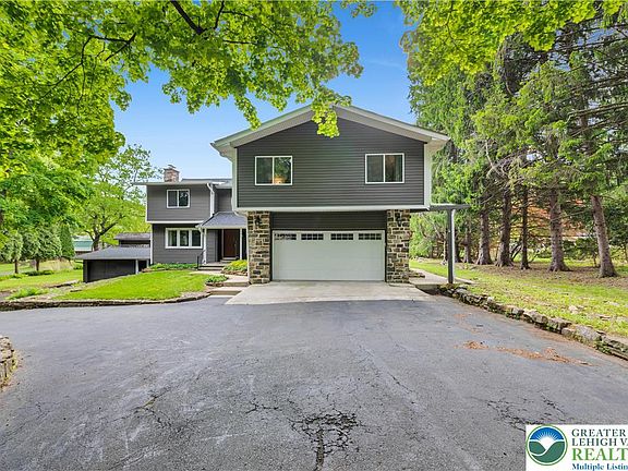 2nd image of 2242 Church Rd