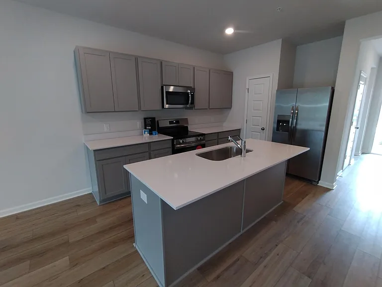 691 Birdie Dr — Photo 5