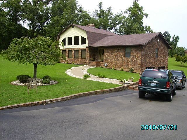 2nd image of 308 Meadow Hill Blvd