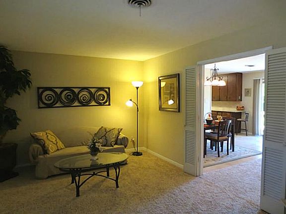 4th image of 5205 Wosley Dr