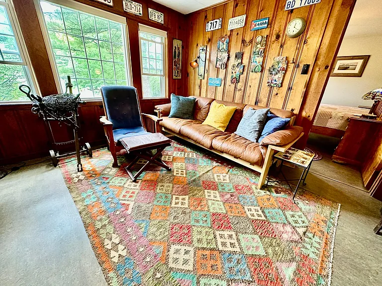 This beautiful cottage property is surrounded by nature that simply invites you to wind down at the end of each day.