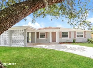 1176 Crown Dr, Jacksonville, FL 32221