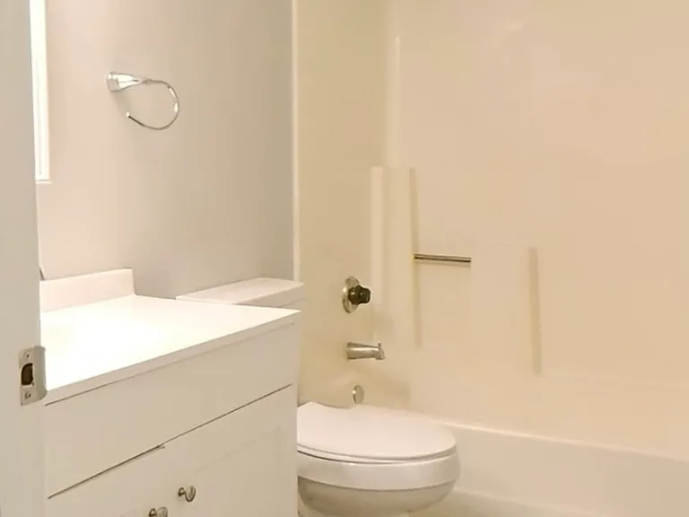2737 N Salem #101 — Photo 11