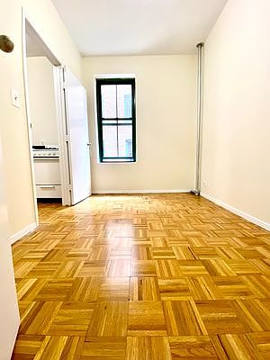 2nd image of 535 E 78th St APT 3E
