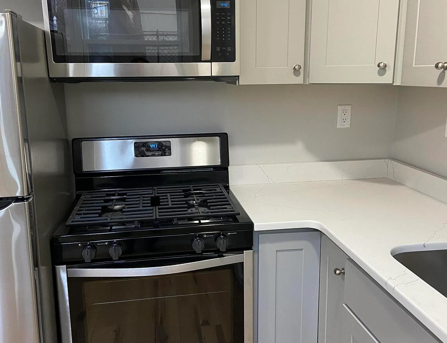 1 bed, $2,000 — Photo 4