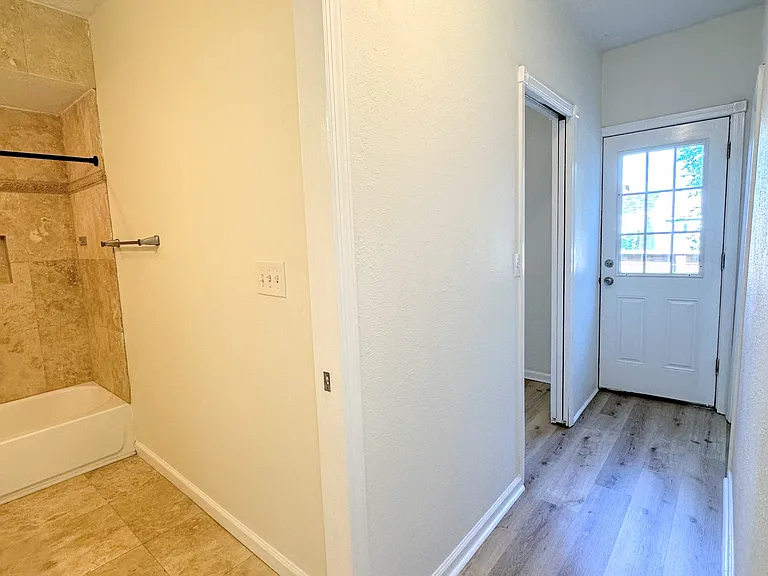 411 Sapphire Way — Photo 13