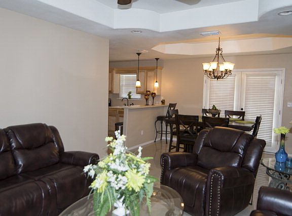3rd image of 387 Arboleda Ln