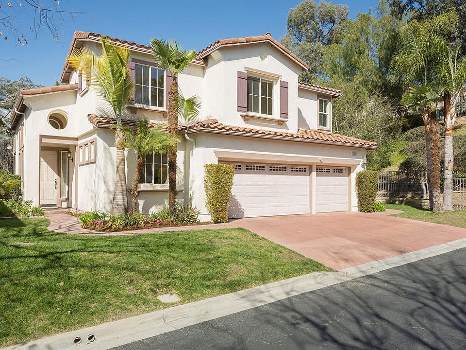 1st image of 2652 Capella Way