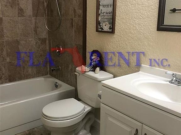 4th image of 2479 Harbour Way