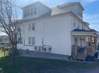 213 Robert St #215, Nanticoke, PA 18634