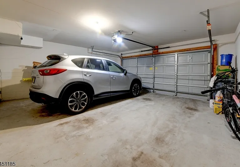 50 Bloomfield Ave #50 — Photo 24