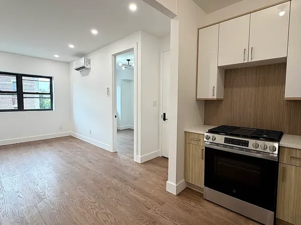 89 Veronica Pl #3D, Brooklyn, NY 11226