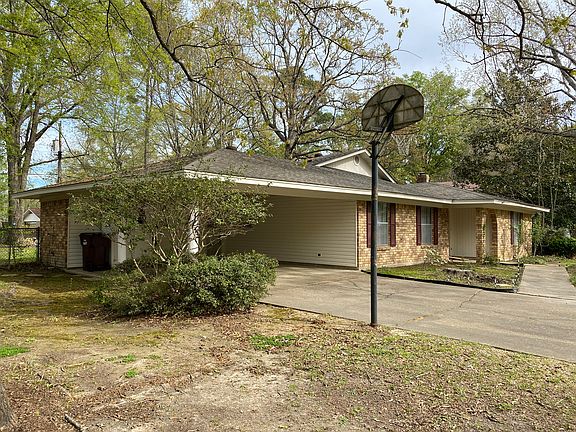 2nd image of 113 Dogwood Dr