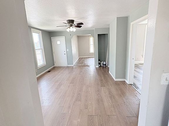 3rd image of 2243 Consaul St
