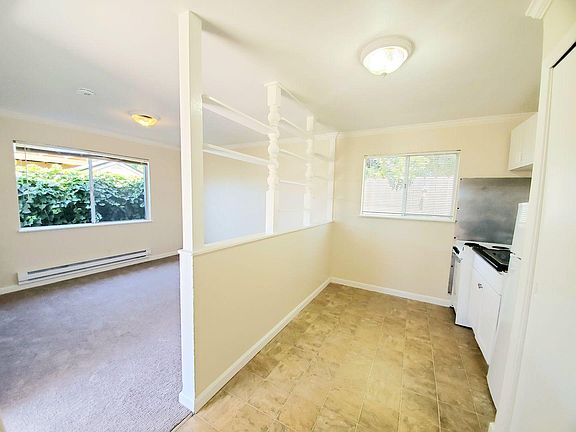 4th image of 725 Ocean View Ave #A