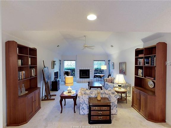 5th image of 7 Sweetwater Ln