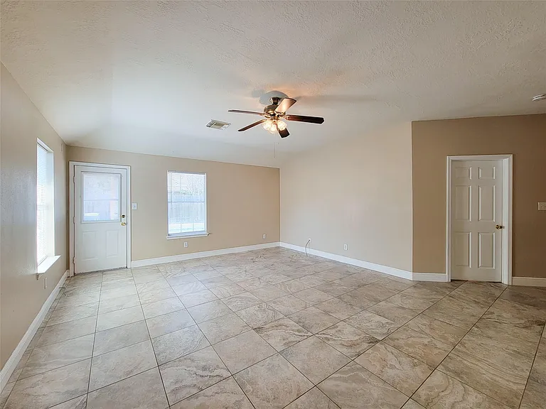 9319 Knockomie Ct — Photo 3