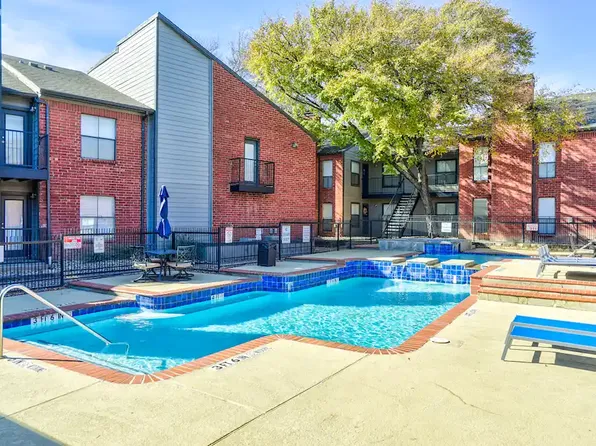 Spring Lake Village Apartments