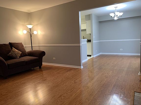 5th image of 25 Kingsport Dr