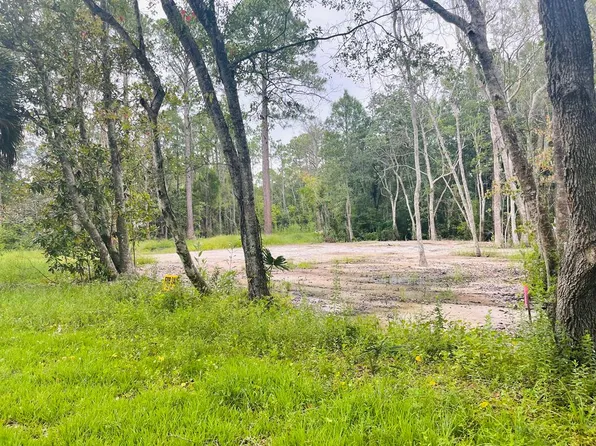 190 Smith Rd, Apalachicola, FL 32320