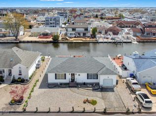 597 N End Ave, Toms River, NJ