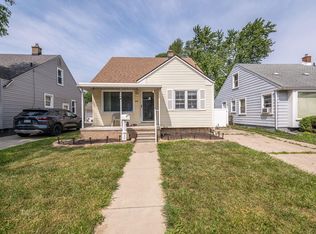 214 Cleveland St, Trenton, MI 48183