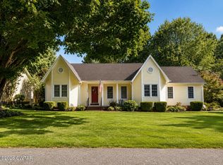 122 Sunhaven Dr, Jackson, TN 38305