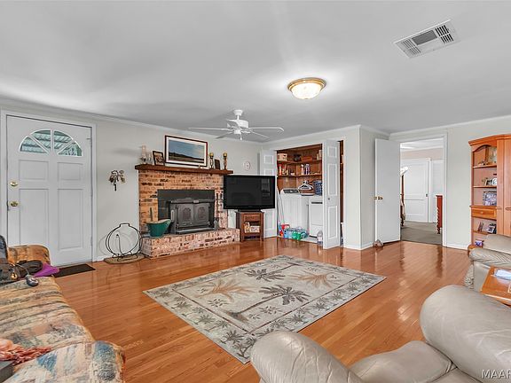 5th image of 447 Butler Mill Rd