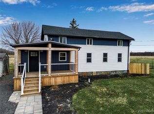 5225 Old Beebe Rd, Lockport, NY 14094