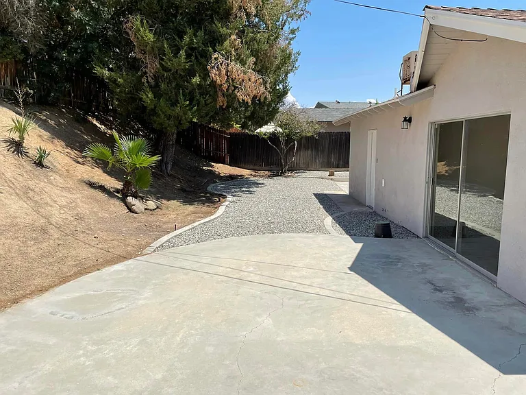4008 Glenbrook Ave — Photo 3