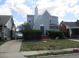 5175 Arch St, Maple Heights, OH 44137