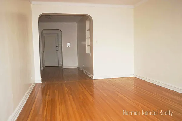 Rented by Norman Raindel, LREB | media 29