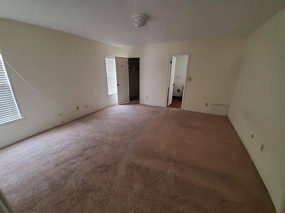 5th image of 10739 Adauto Ct #A