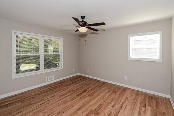 4th image of 4199 Smithsonia Dr