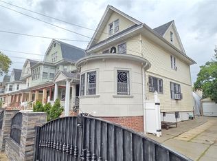 9211 107th Street, Richmond Hill, NY 11418