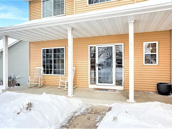 5th image of 704 Williams Dr