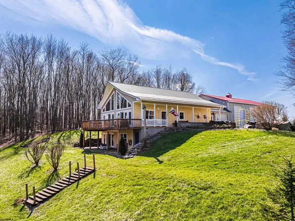 300 Lutheran Church Rd, Albright, WV 26519