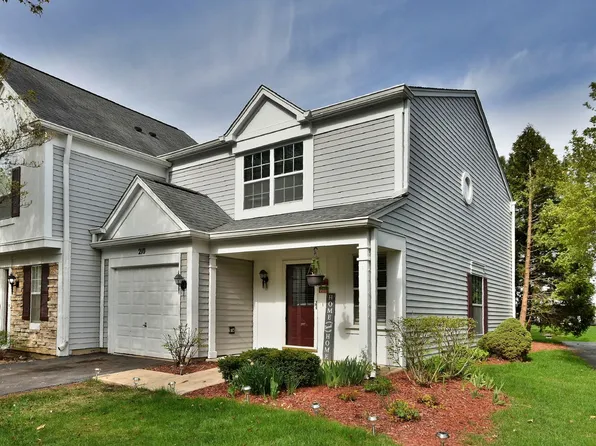 210 Shadybrook Ln, Aurora, IL 60504