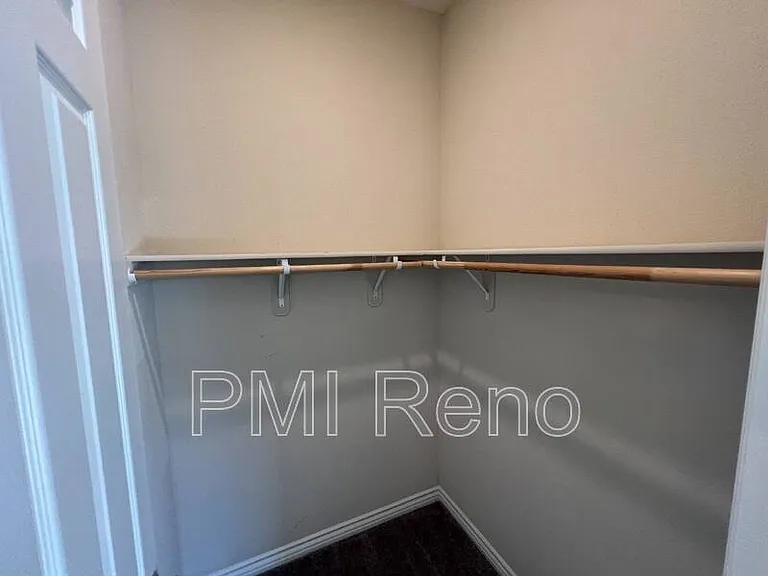8378 Simsbury Dr — Photo 22