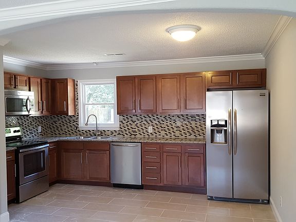 Entire kitchen is new