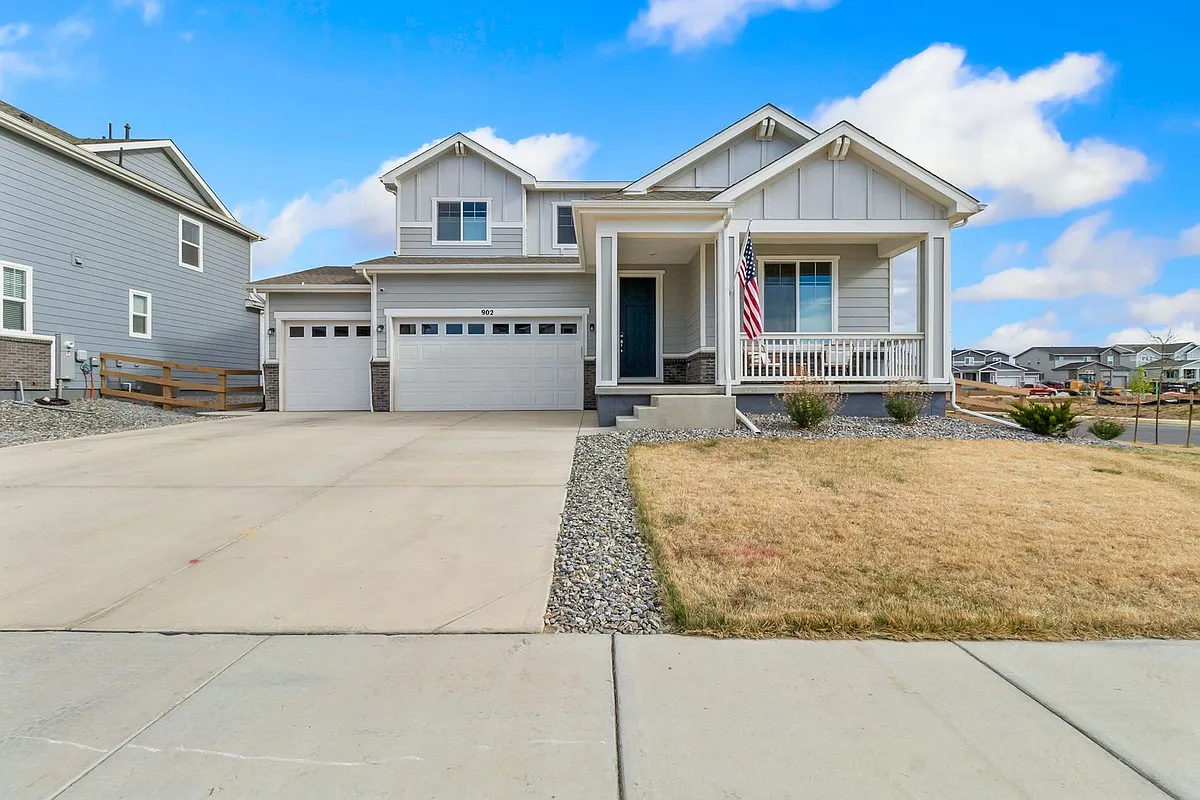 Building Photo - 902 Hummocky Way