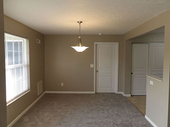 5th image of 86 Parkside Dr