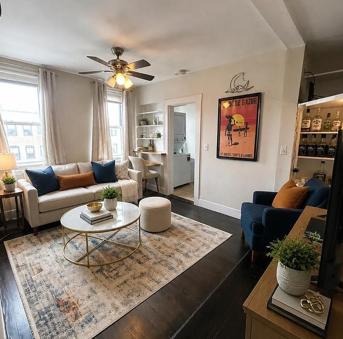 3 bed, 1000 sqft, $2,995 — Photo 1