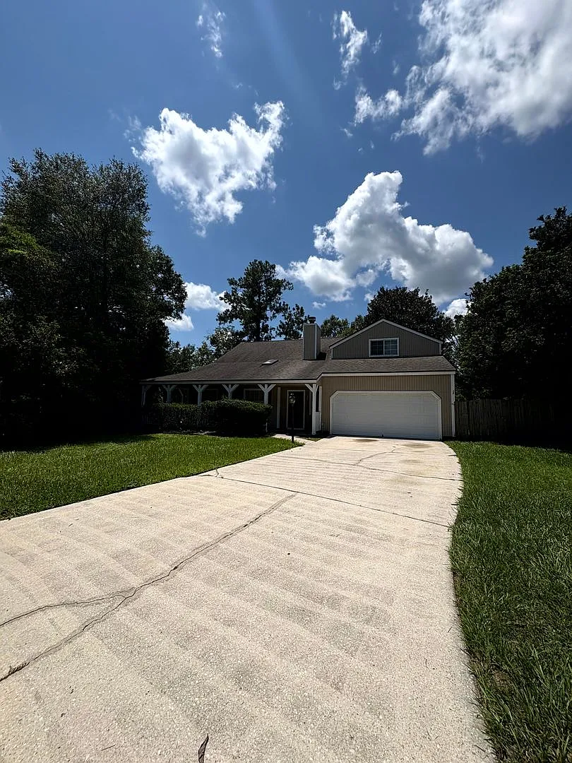 4/3 in Highland Lakes area of Argyle — Photo 1
