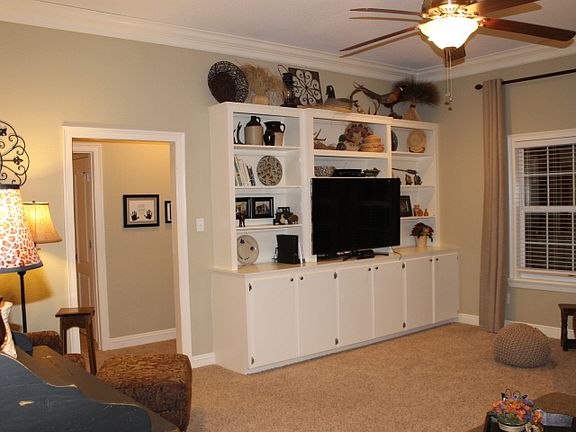 5th image of 5102 Rochelle Ln